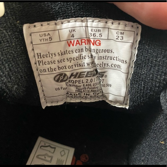 Kids Black and Red Heelys - Picture 4 of 4